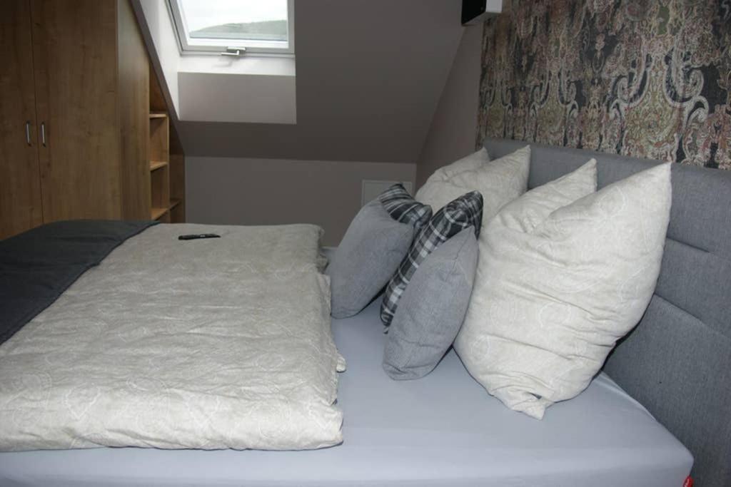 Ferienwohnung 'Burgblick' 베르트하임 외부 사진